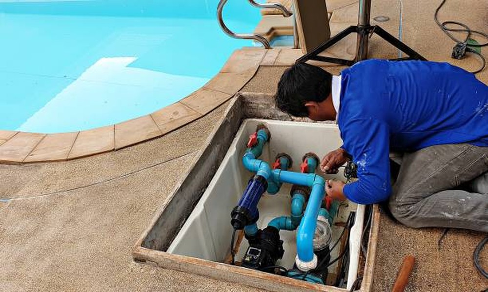 Common Causes of Pool Cracks in Older Florida Homes